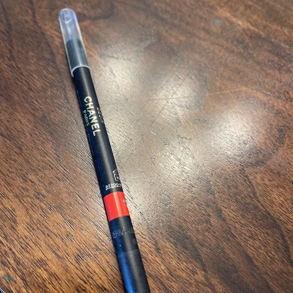 CHANEL Le Crayon Lèvres Longwear Lip Pencil – Shade 97 Désir – New - Picture 7 of 9